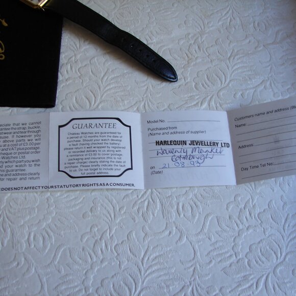 Le Chat 1993 Quartz Ladies WATCH, Gold Tone,Leather Strap,Soft Case,Nds Batt C27 - Picture 5 of 15